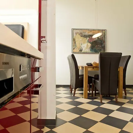 Apartment Die - 1